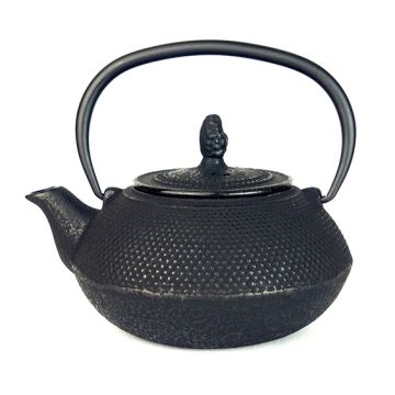 Černá litinová konvice na čaj Nara
